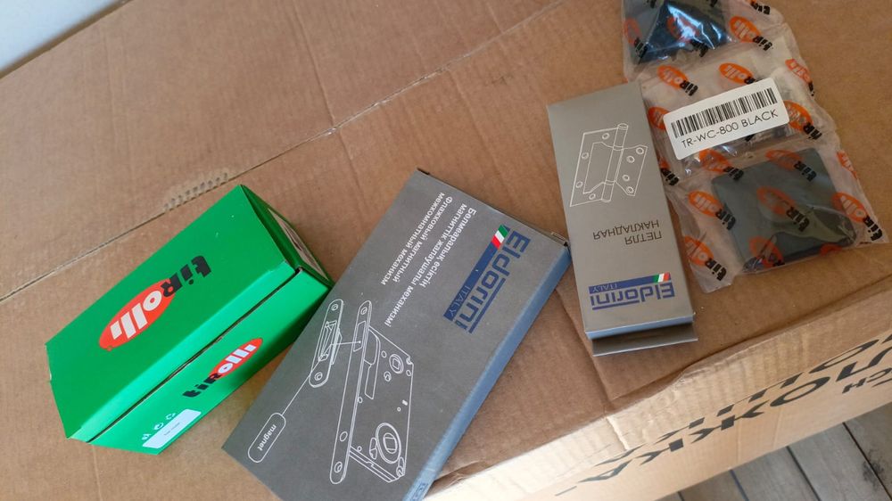 Продам двери межкомнатные