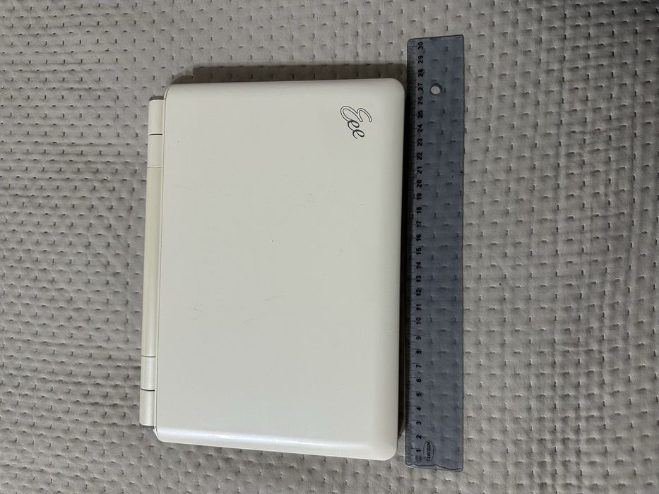 ASUS Eee PC 904HD — Коллекционный Full Set