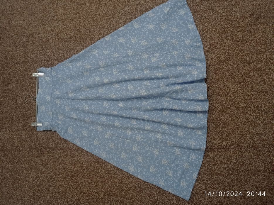 Klyosh bichimidagi yupka