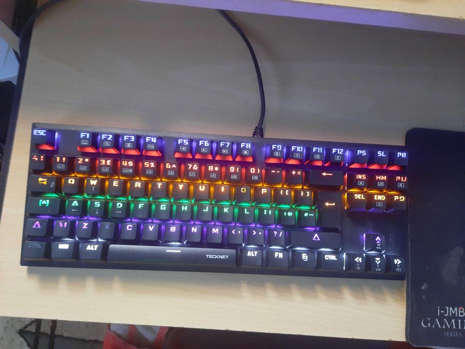 Tastatura Gaming Mecanica RGB Teknet