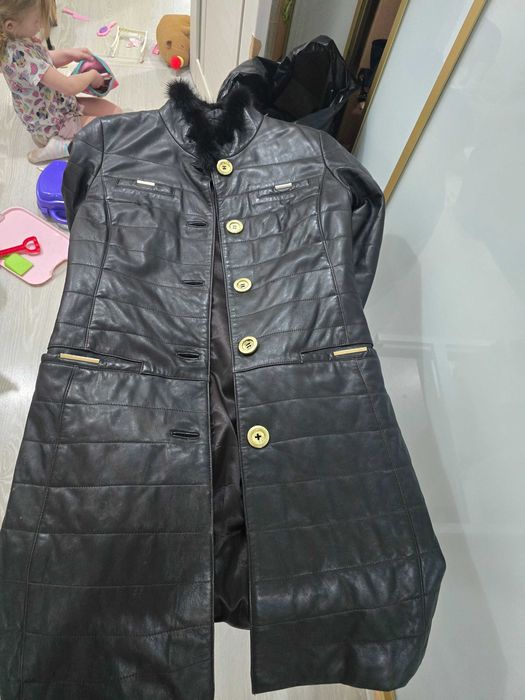 Продам верхню одежду