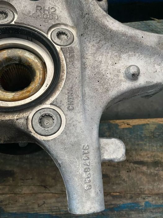 Fuzeta dreapta fata Volvo S60 V60 2019+ 31476316