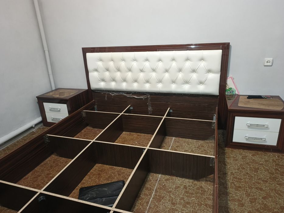 2 kishilik spalniy garnitur sotiladi