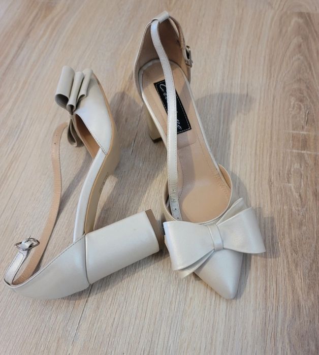 Pantofi Cristiano din piele ca noi