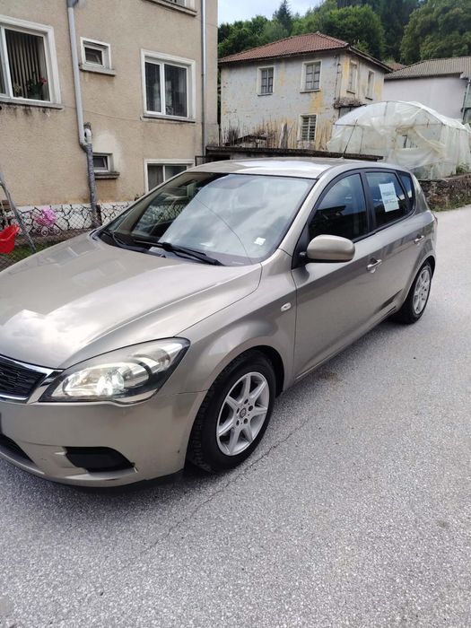 Kia ceed 1.6  фейслифт