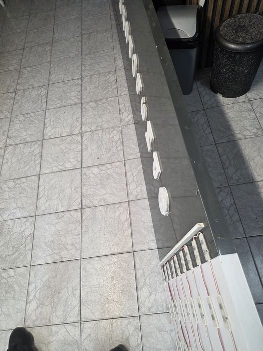 Продава се светеща реклама
