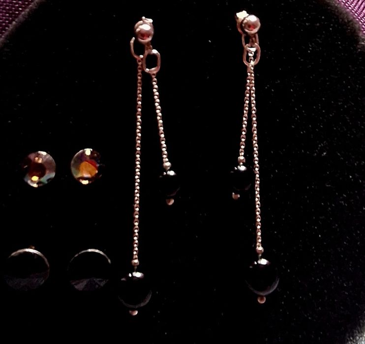 Seturi argint cu pietre swarovski și zirconia prețuri intre 130 200 lei