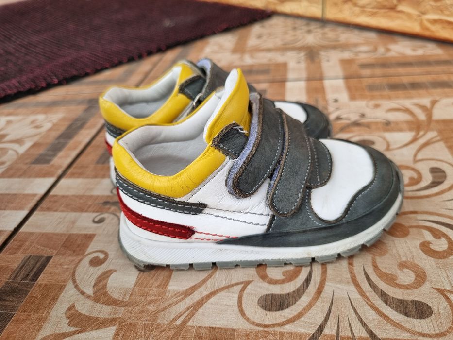 Обувь детская кожа