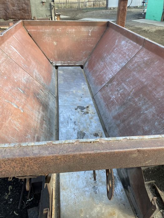 продам бункер из хорошего металла