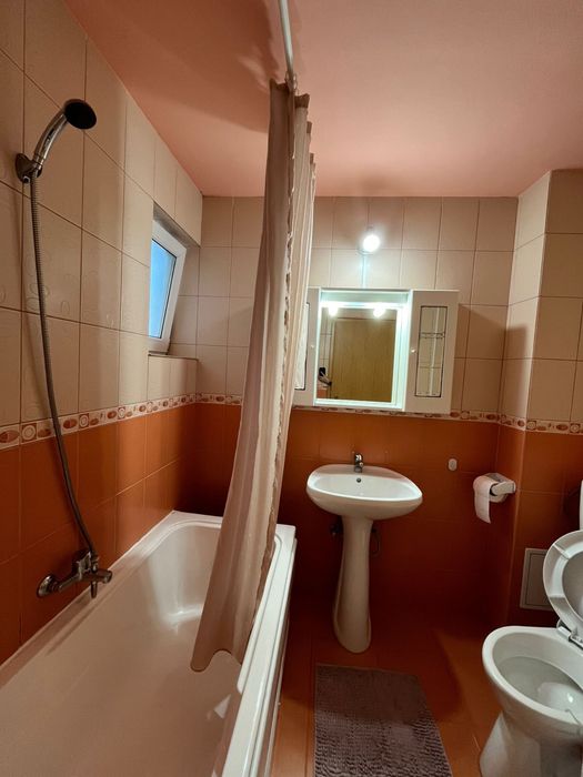 Apartament 2 camere de închiriat
