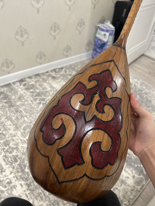 домбыра в нормальном состояни