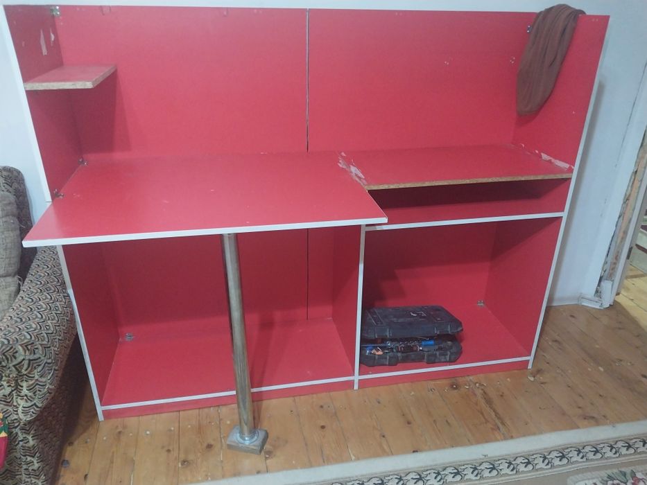 Продам шкаф и стол Сущи пицца