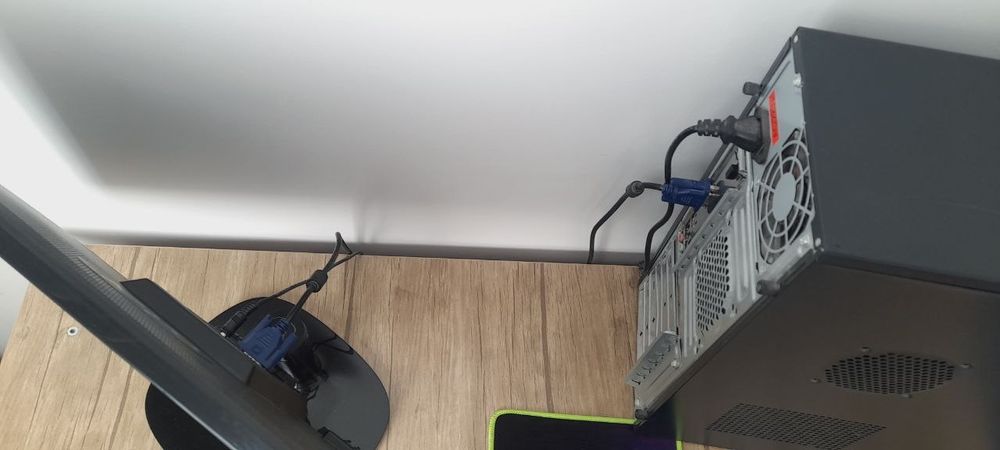 Настольный компютер