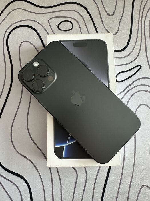 Продам Iphone 16 pro max в новом состоянии 100%