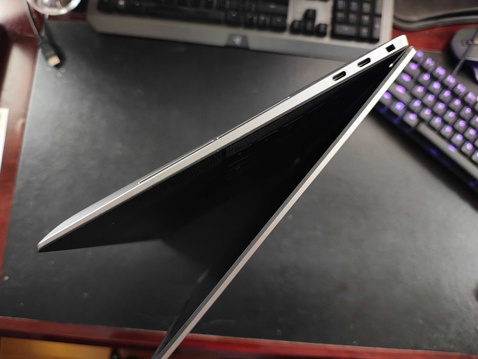 Dell Precision 5570 RTX A1000 4GB/I7-12700H/FHD+