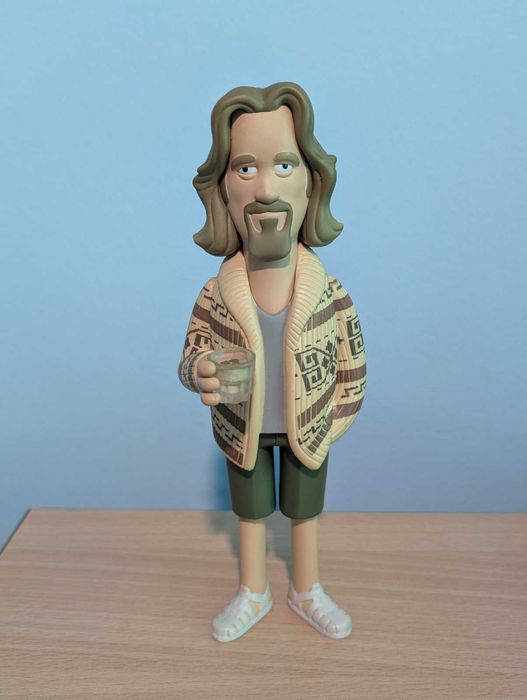 Винилова фигурка на "Пичът" от култовият филм "Големият Лебовски"