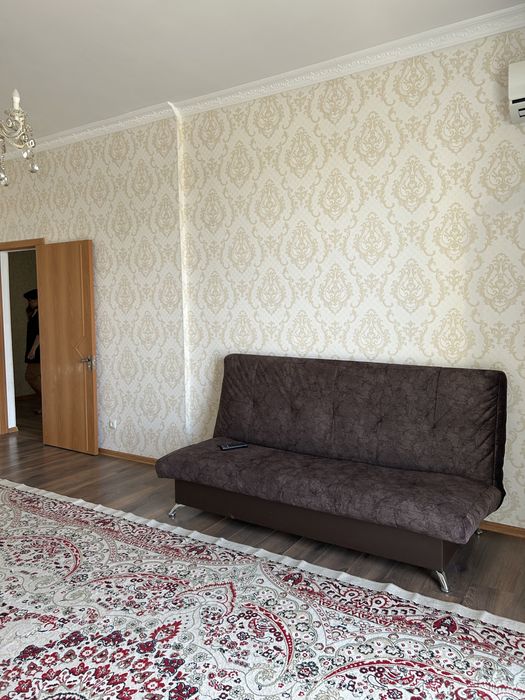 Сдам  две 4к кв посуточно ЖК “Арай”