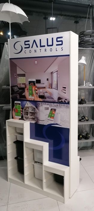 Стелажи за магазин