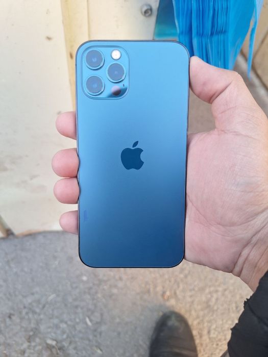 Iphone 12 pro  Sotiladi