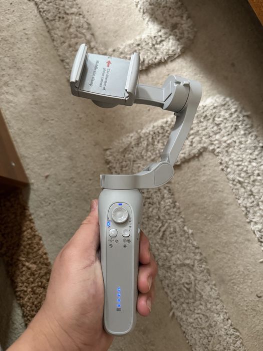 Продам стабилизатор Recci