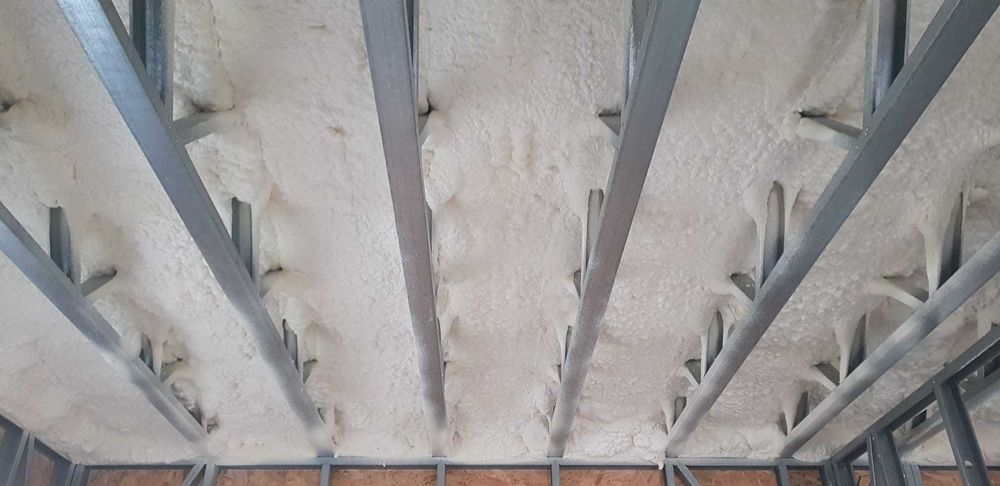 Izolații spumă poliuretanică – Economisești până la 40%