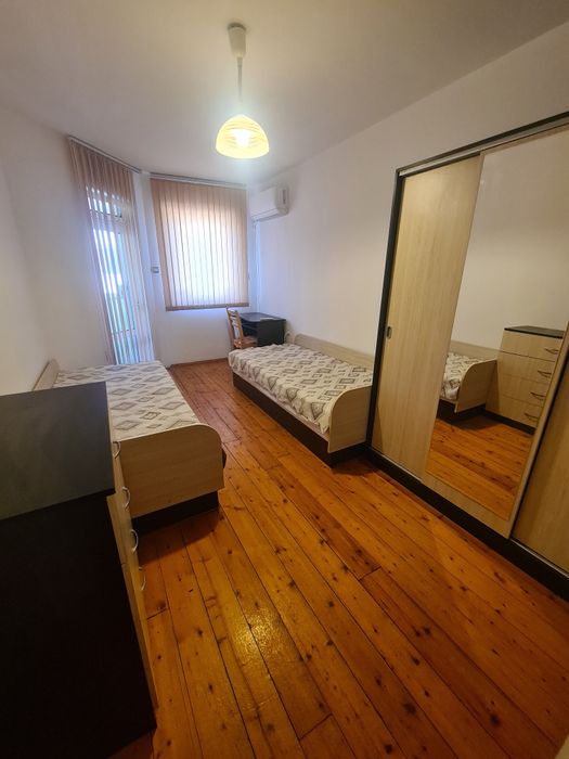 Дава се под наем Тристаен апартамент в Пловдив, Въстанически - 100 кв.м за 433.5 € - Снимка #9