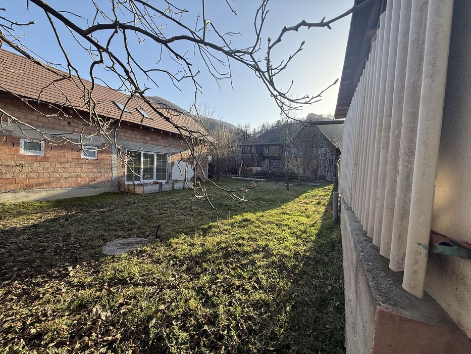 Casa de vanzare zona Cisnadioara