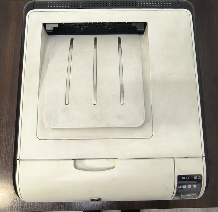 Принтер Hewitt Packard CP1525n Color