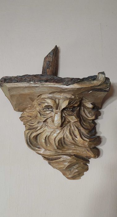 Sculptură de lemn - moș