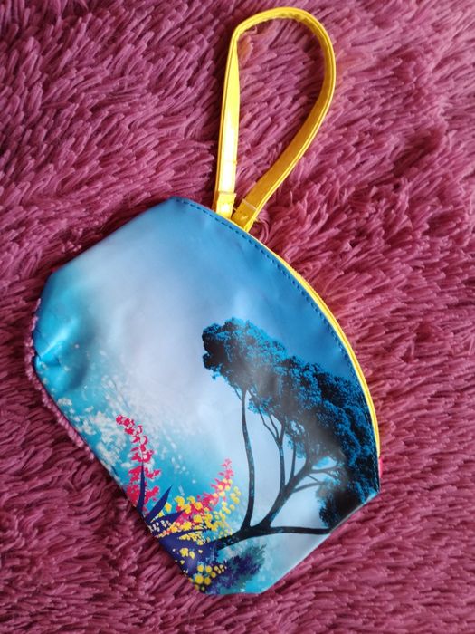 Косметички женские