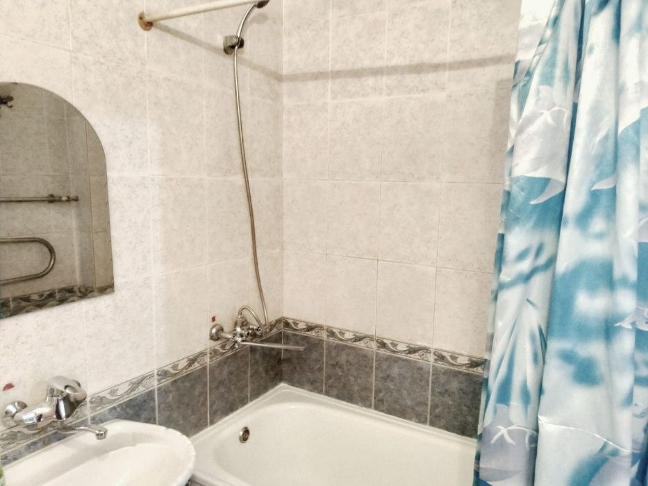 Аренда квартиры, посуточно. 2-комнатная квартира 2-й мкр 40-й дом.