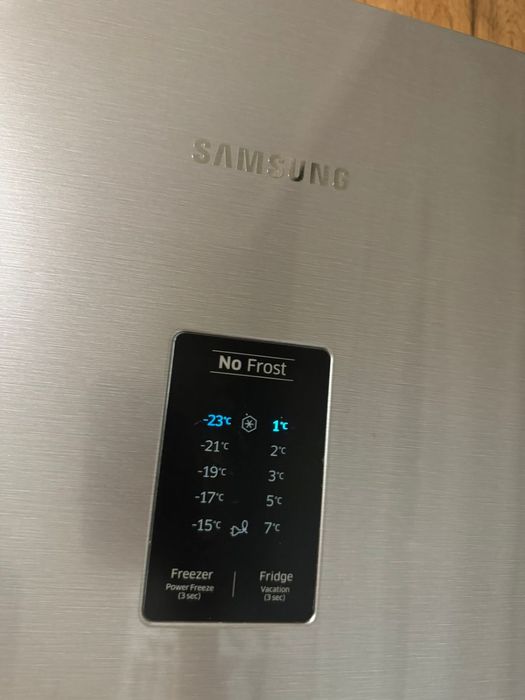 Холодильник samsung