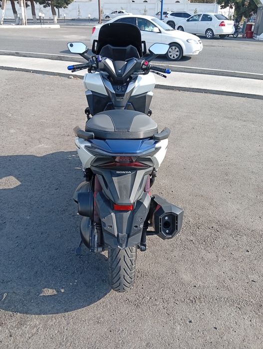Honda forza 300cc
