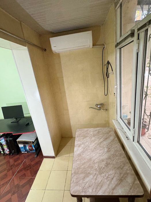 Продаётся 1-комнатная квартира с переделкой в 2-комнатную