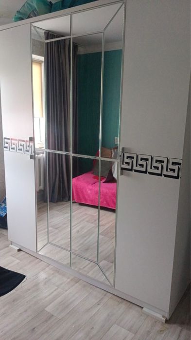 Продам шкаф в хорошем состояний