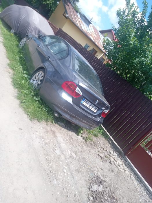 Dezmembrez bmw seria 3 316d 318d 320d e90 e9