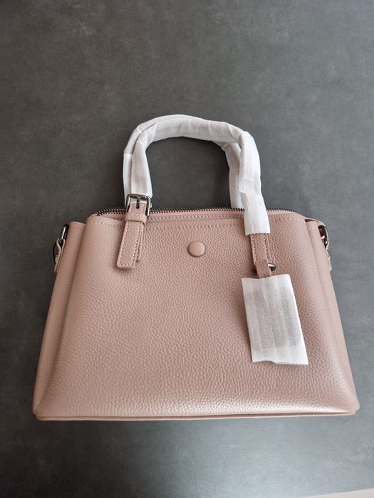 Дамска чанта естествена кожа