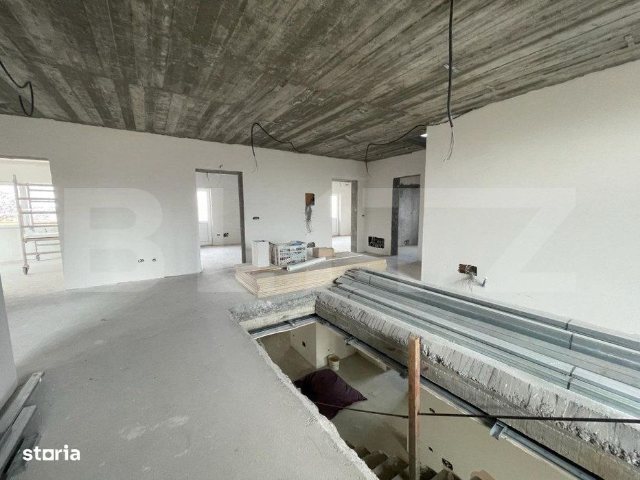 Casa S+P+E+M, pretabila clinica / birouri, Balta Verde