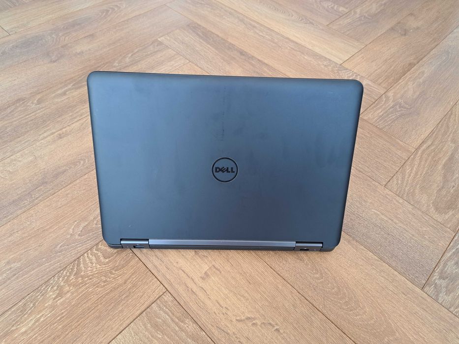 Лаптоп DELL Latitude