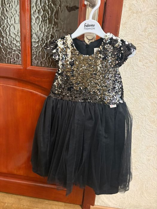 Продам детские платья