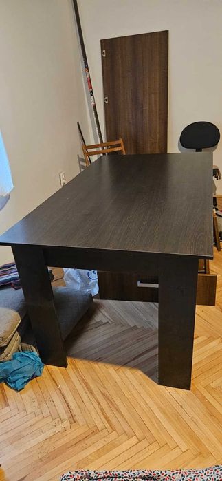 Masa dimensiuni 160 cm/90 cm, stare foarte buna