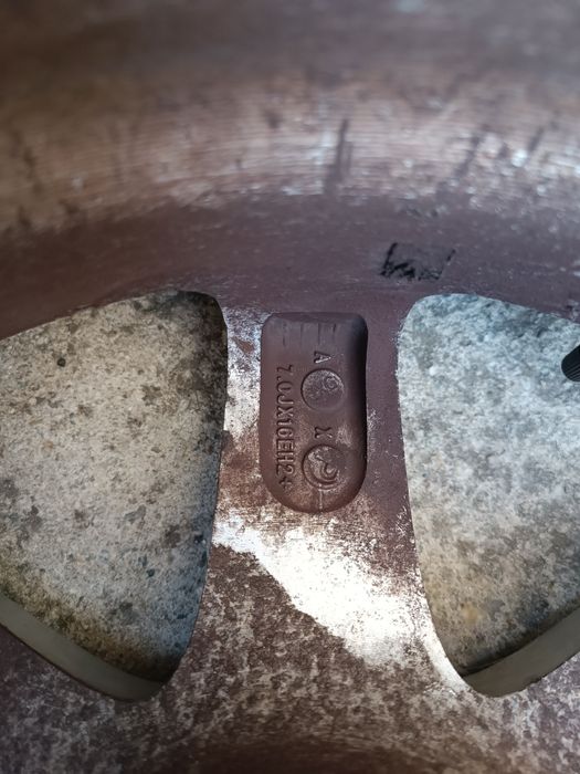 Джанти с гуми Debica 215/60/16 M+S