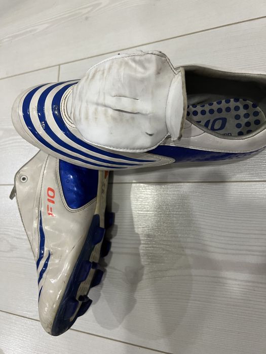 Продам  бутсы Adidas,оригинал