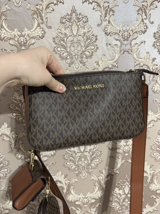 Сумка от майкл корс