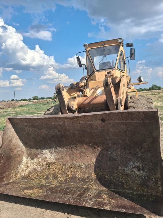 Vând vola fiat.  Hitachi