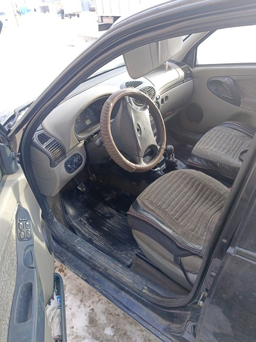 Автомобиль Лада Калина седан