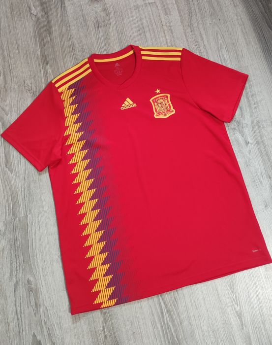 Adidas Spain XL Фланелка на Испания XL в отлично състояние