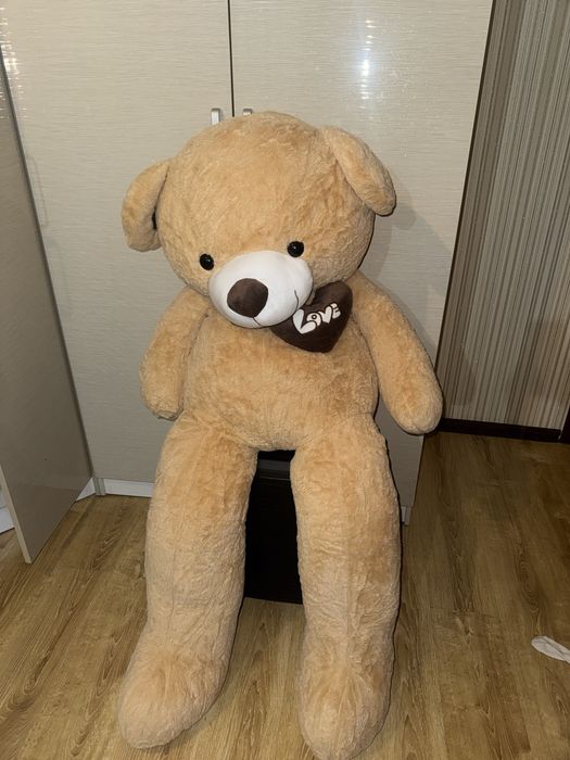 Продам мишку новый большой очень можете подарить девушке