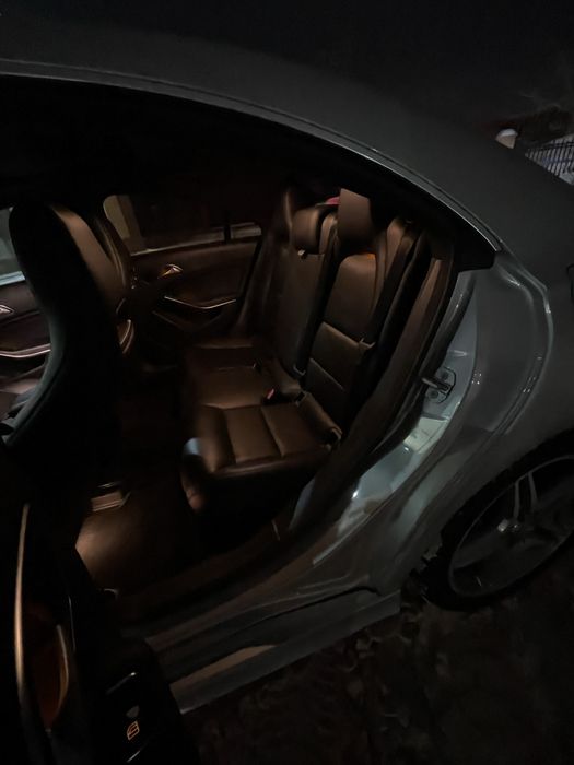 Продам Mercedes CLA250