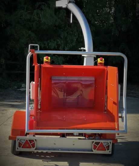 Tocator de resturi vegetale cu motor Kubota diesel 25cp Ventura